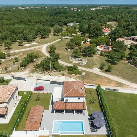 Villa Aaron Butkovici (Istria)