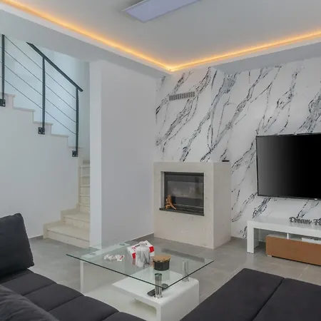 Villa Aaron *