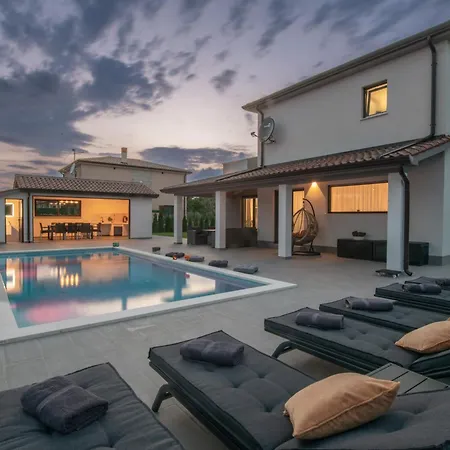 Aaron Villa Butkovici (Istria)